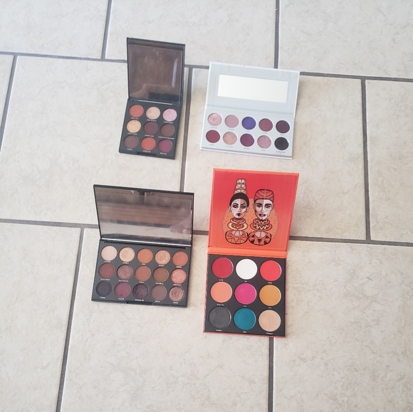 Makeup bundle - Picture 2 of 4